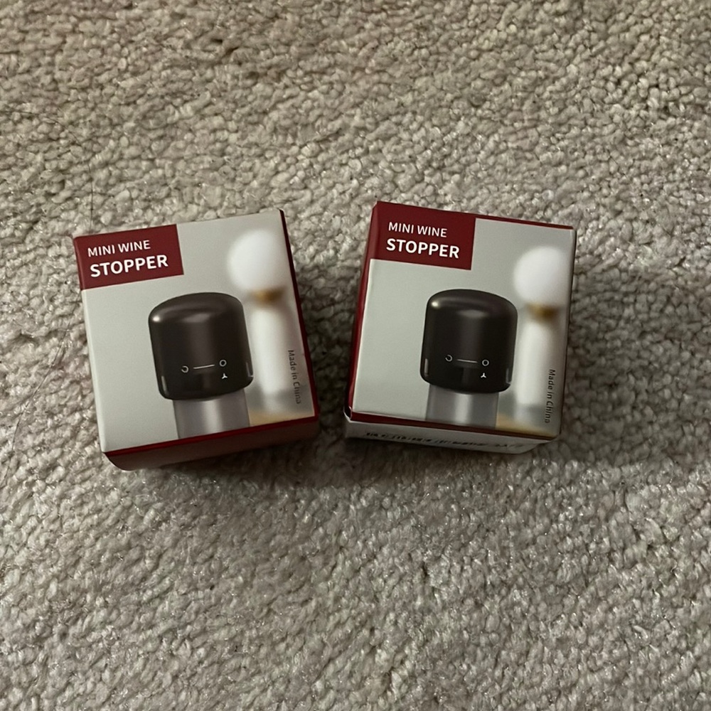 Wine stopper set of 2